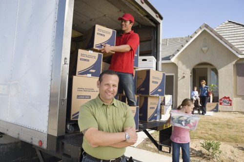 Moving van service for local home relocations in Pentonville